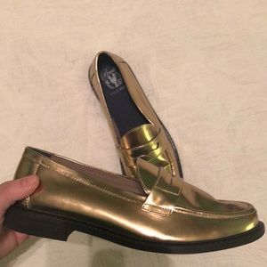 COLE HAAN!!! Gold shoes NEVER WORN